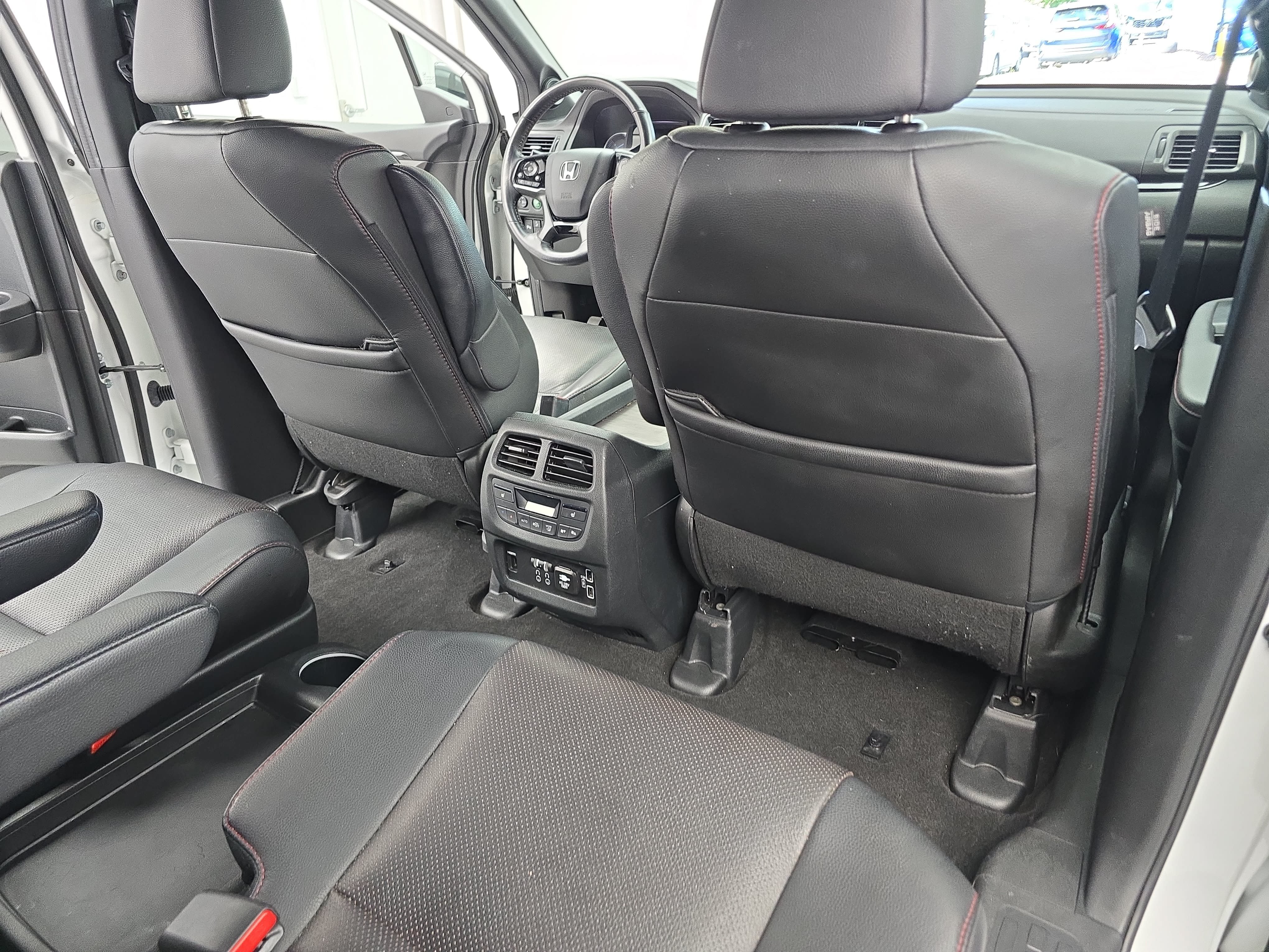 Used 2022 Honda Pilot Black Edition image 11
