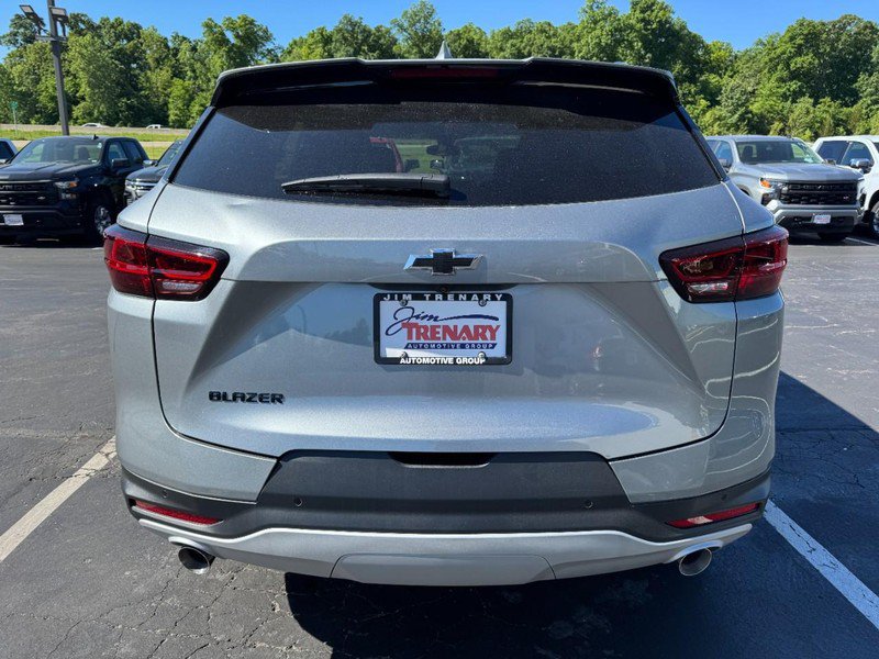 New 2026 Chevrolet Blazer LT w/ Midnight/Sport Edition FWD image 28