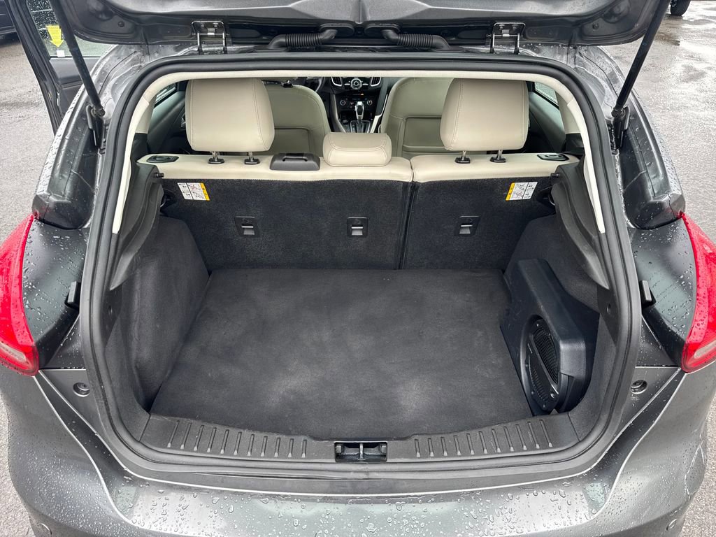 Used 2018 Ford Focus Titanium FWD image 38