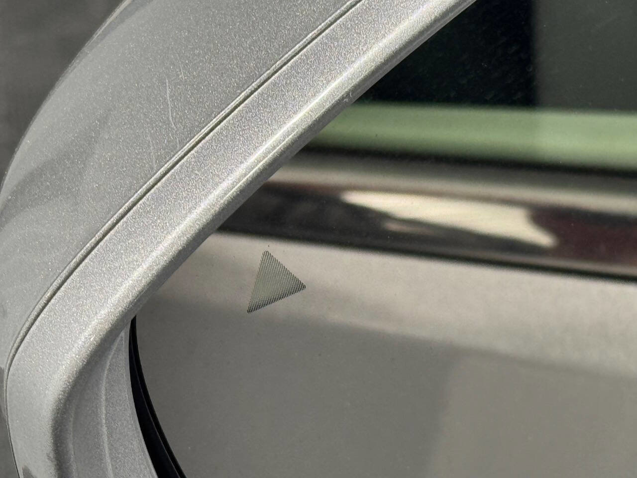 Used 2018 Chrysler Pacifica Touring-L FWD image 5