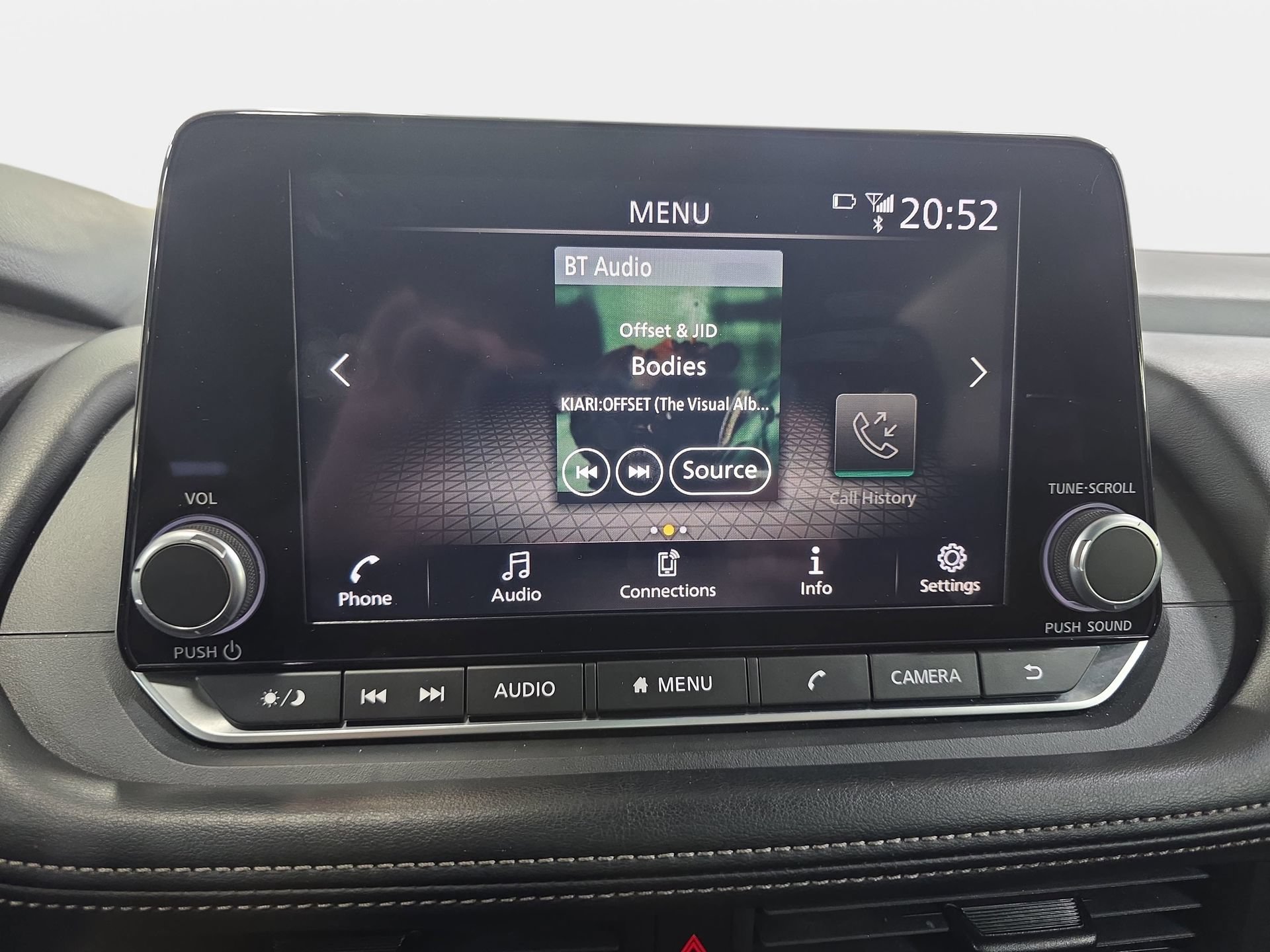 Used 2024 Nissan Rogue S FWD image 20