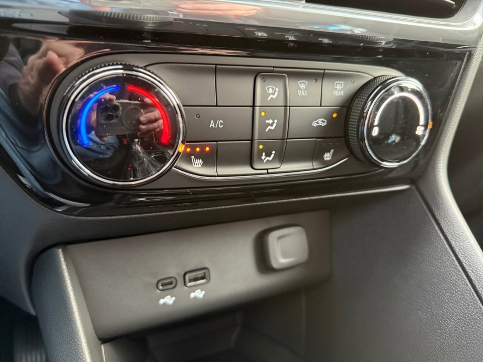 New 2026 Buick Encore GX Sport Touring w/ Comfort Package image 20