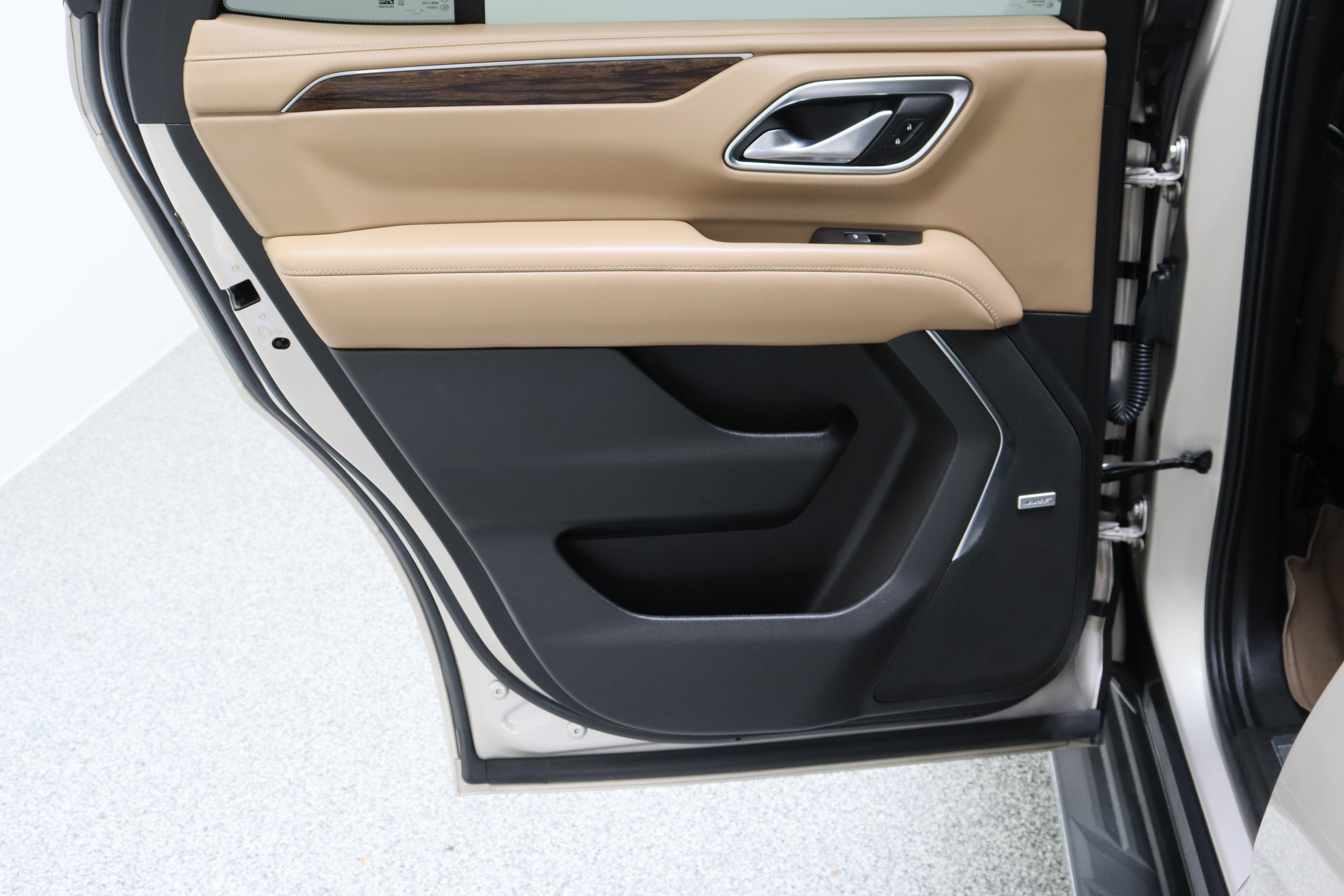 Used 2022 Chevrolet Tahoe Premier RWD image 30