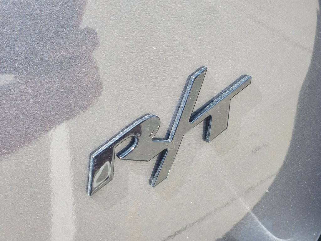 Used 2024 Dodge Durango R/T RWD image 11