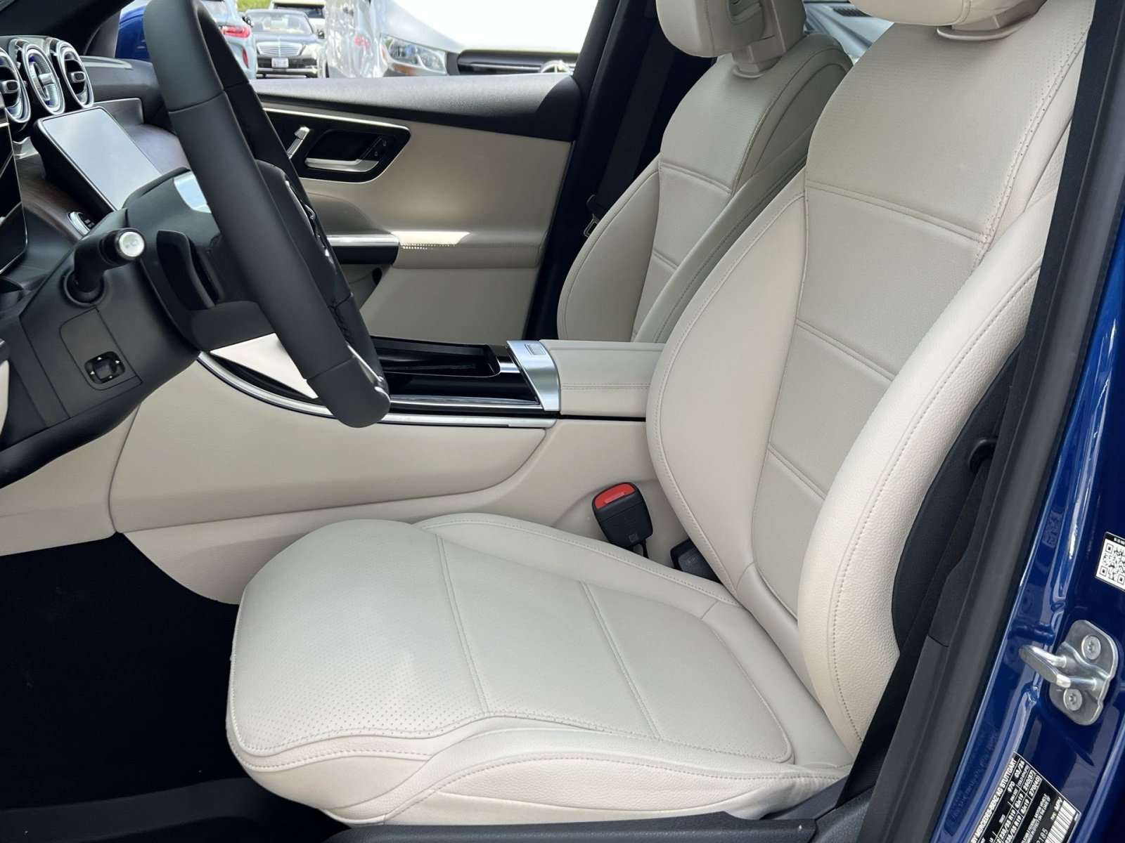 New 2026 Mercedes-Benz GLC 300 4MATIC image 18