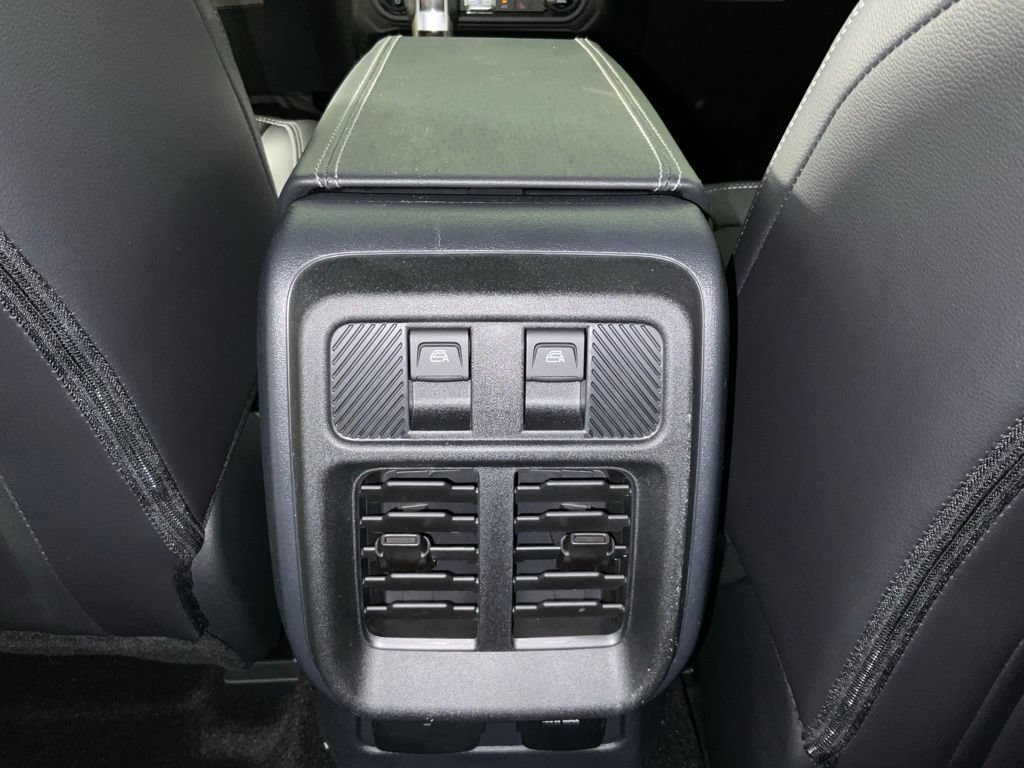 New 2026 Ford Bronco Outer Banks AWD/4WD image 17