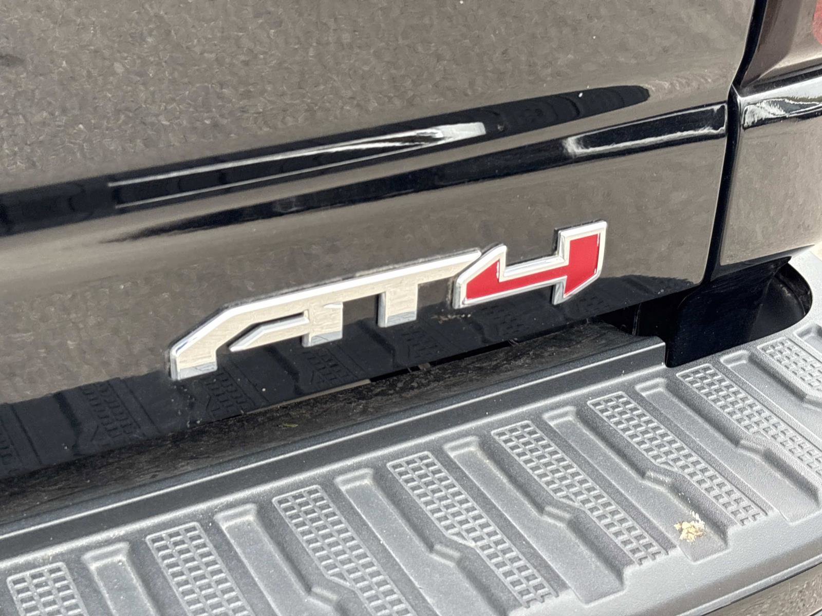 Certified 2021 GMC Sierra 2500 AT4 w/ AT4 Premium Plus Package image 33