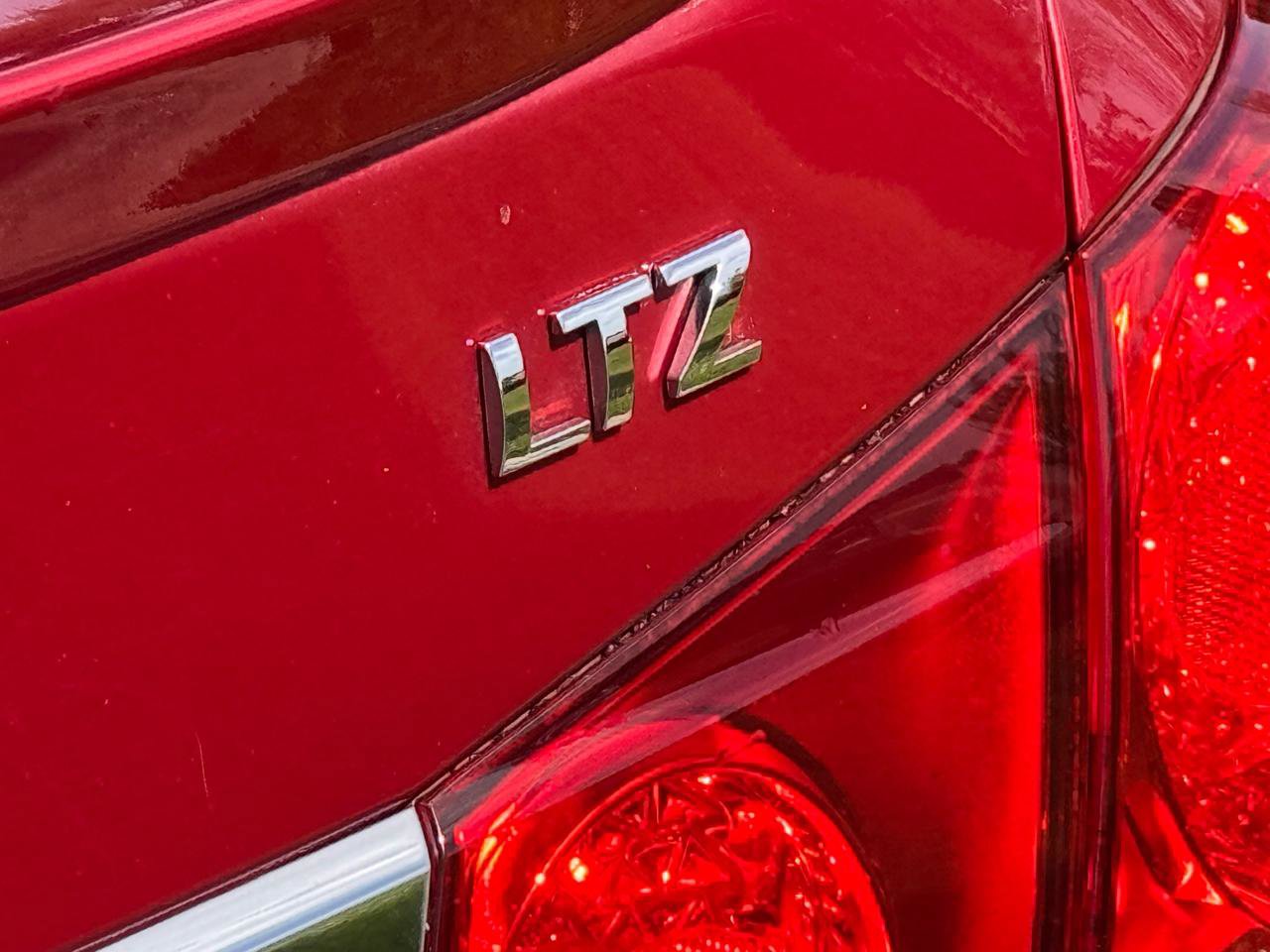 Used 2011 Chevrolet Cruze LTZ w/ RS Package FWD image 14