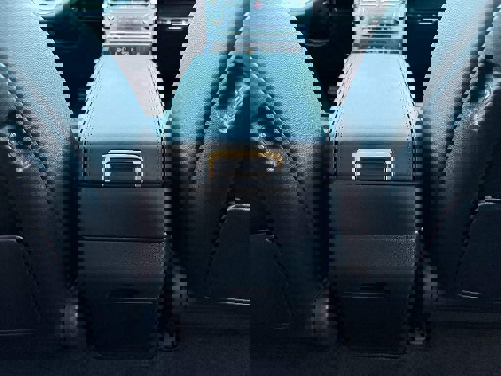 Used 2025 Hyundai Santa Fe Limited image 14