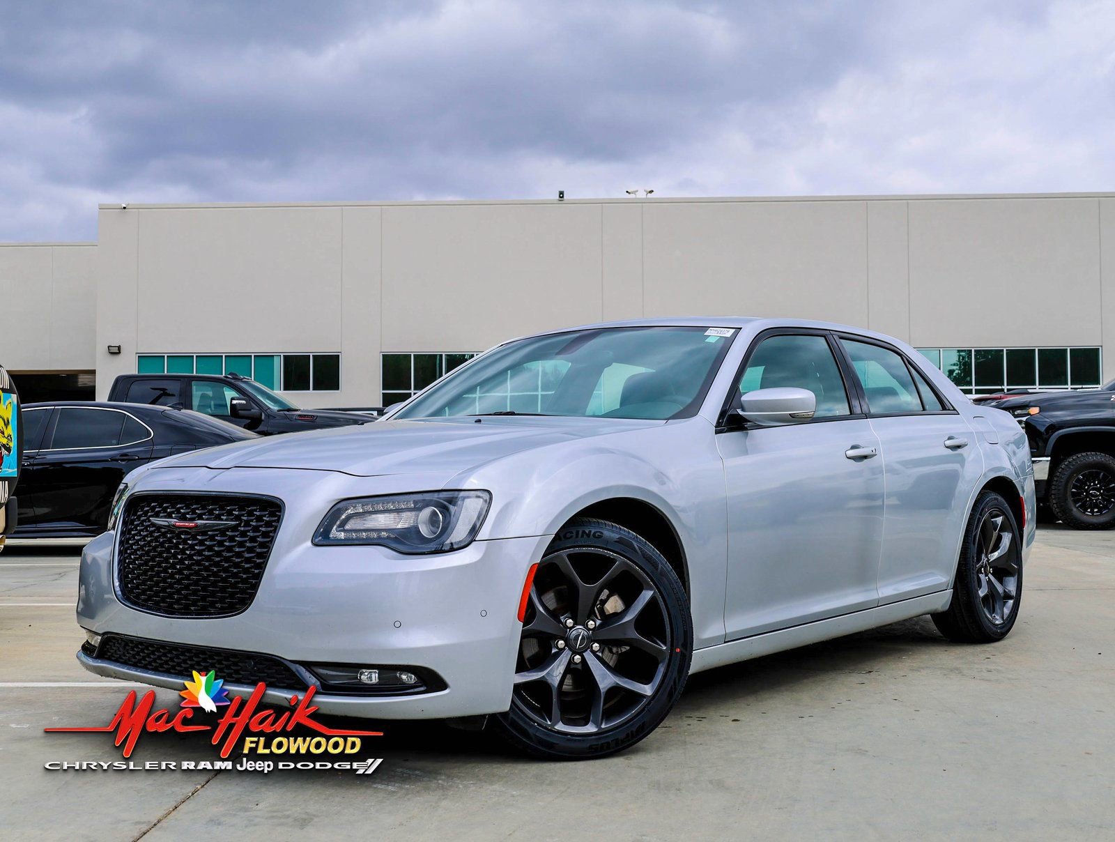 Used 2023 Chrysler 300 S image 1