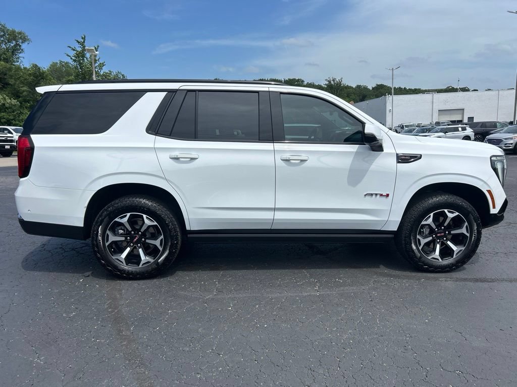 Used 2025 GMC Yukon AT4 w/ AT4 Premium Plus Package AWD/4WD image 4