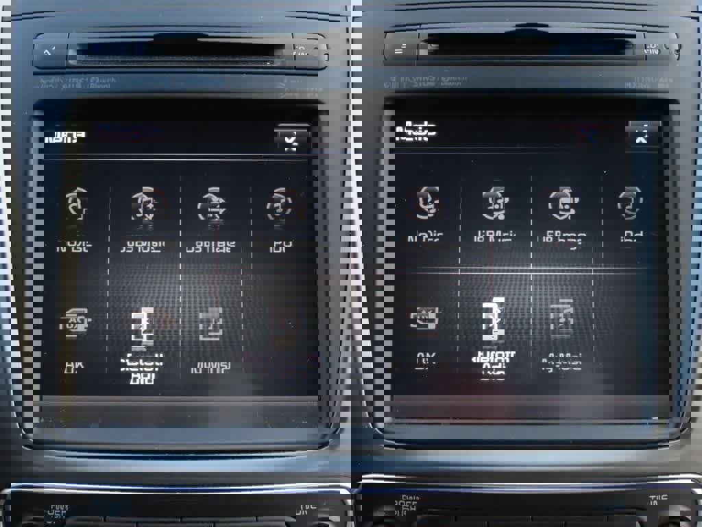 Used 2014 Kia Sorento SX w/ 3rd Row Package image 25