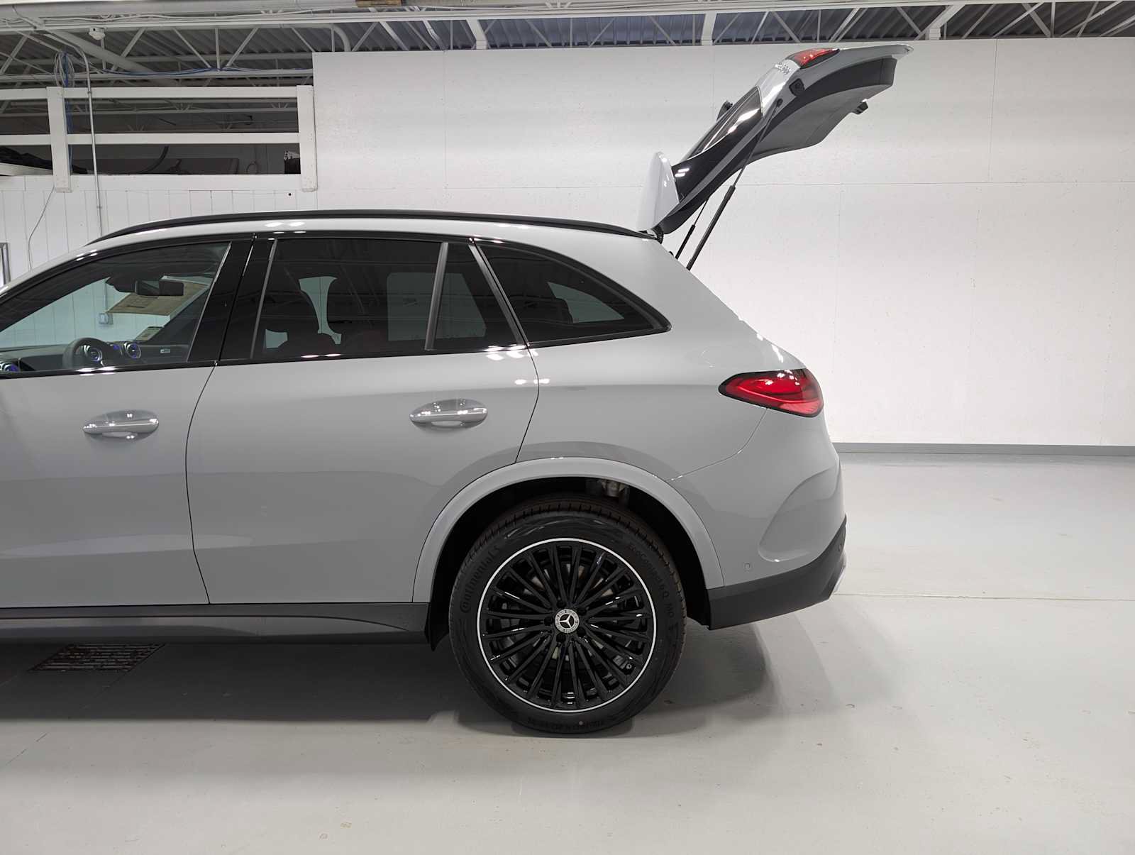 New 2026 Mercedes-Benz GLC 300 4MATIC image 9