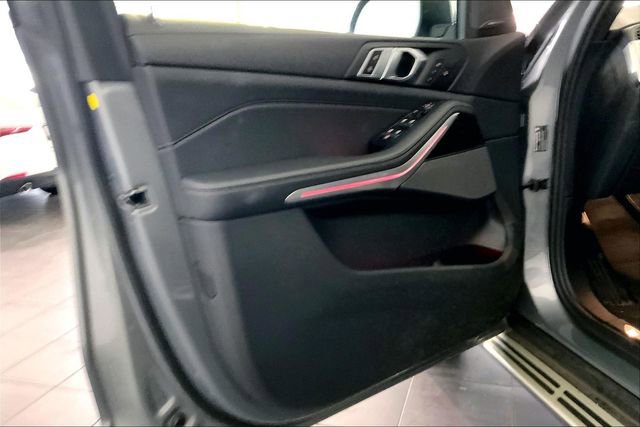 Used 2024 BMW X5 xDrive40i AWD/4WD image 10