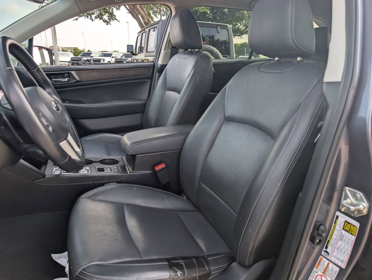 Used 2016 Subaru Outback 3.6R Limited AWD/4WD image 27