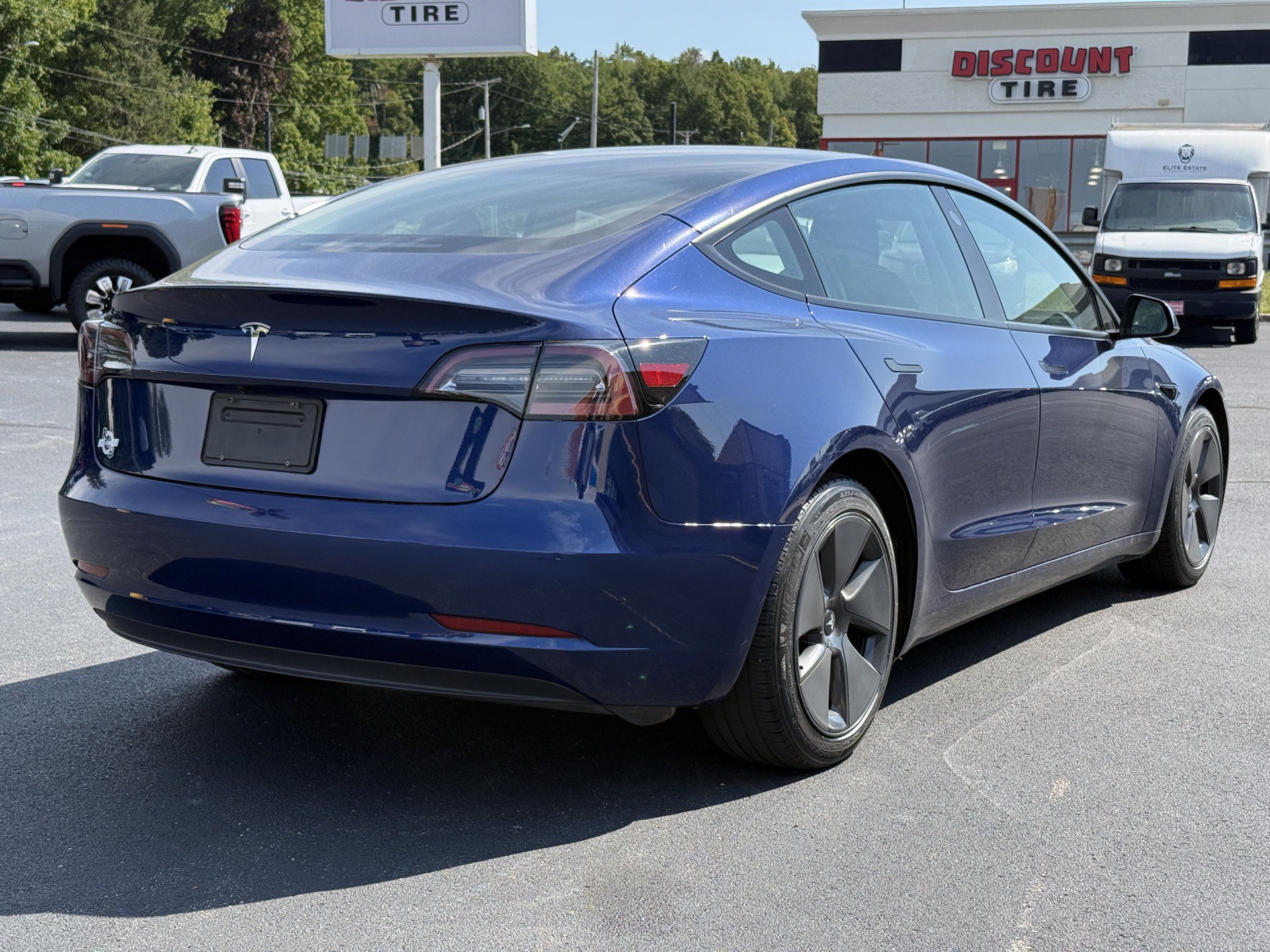 Used 2023 Tesla Model 3 Standard Range RWD image 8