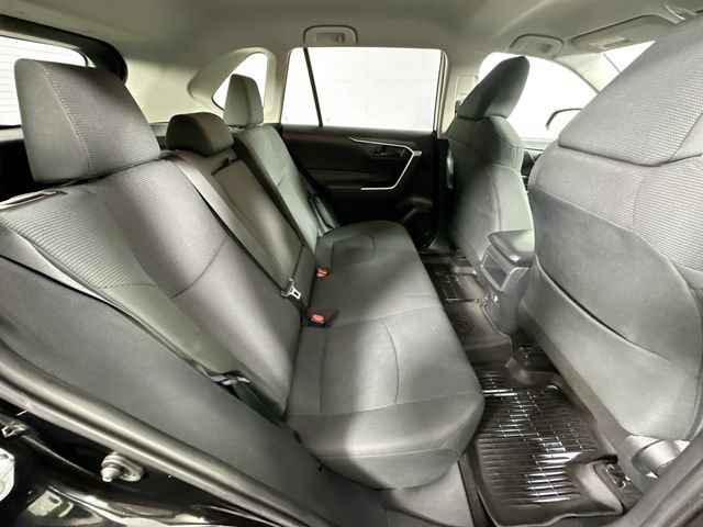 Used 2021 Toyota RAV4 LE AWD/4WD image 24