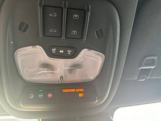 Used 2022 Chevrolet TrailBlazer ACTIV w/ Sun and Liftgate Package FWD image 17