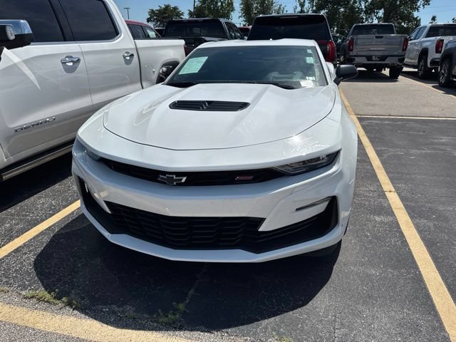 Used 2024 Chevrolet Camaro SS RWD image 2