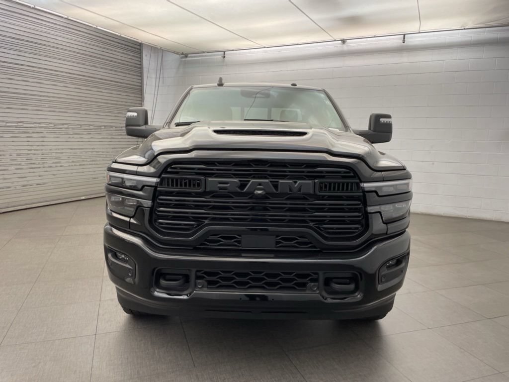 New 2026 RAM 2500 Laramie AWD/4WD image 9