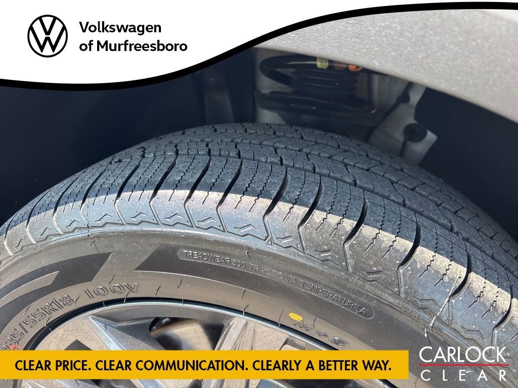 Certified 2022 Volkswagen Tiguan SE w/ Panoramic Sunroof Package image 9