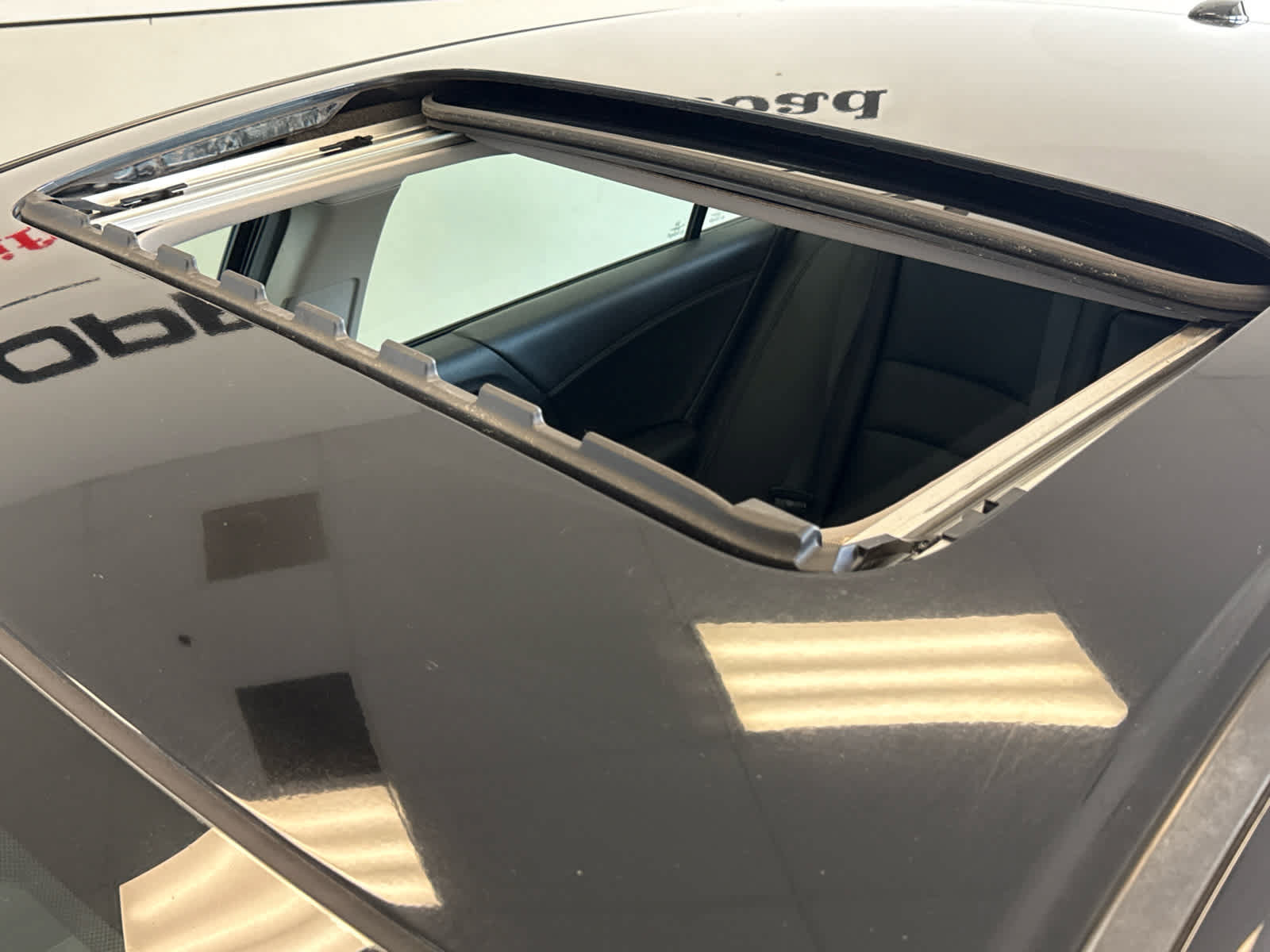 Used 2017 Honda Accord Touring image 16
