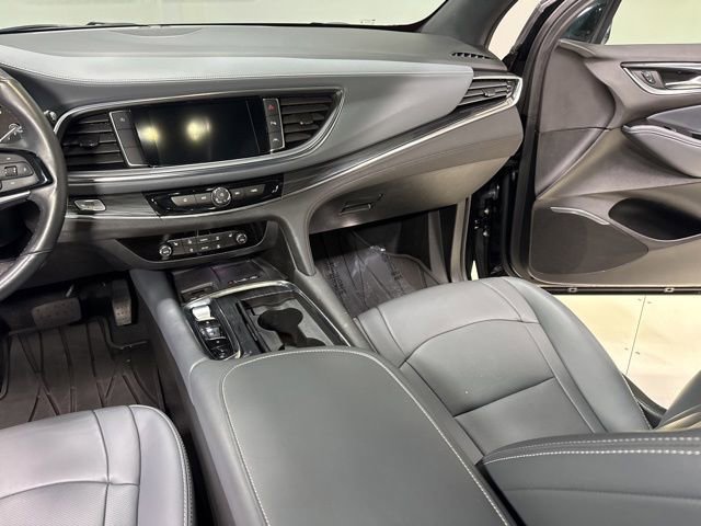 Used 2023 Buick Enclave Essence FWD image 24