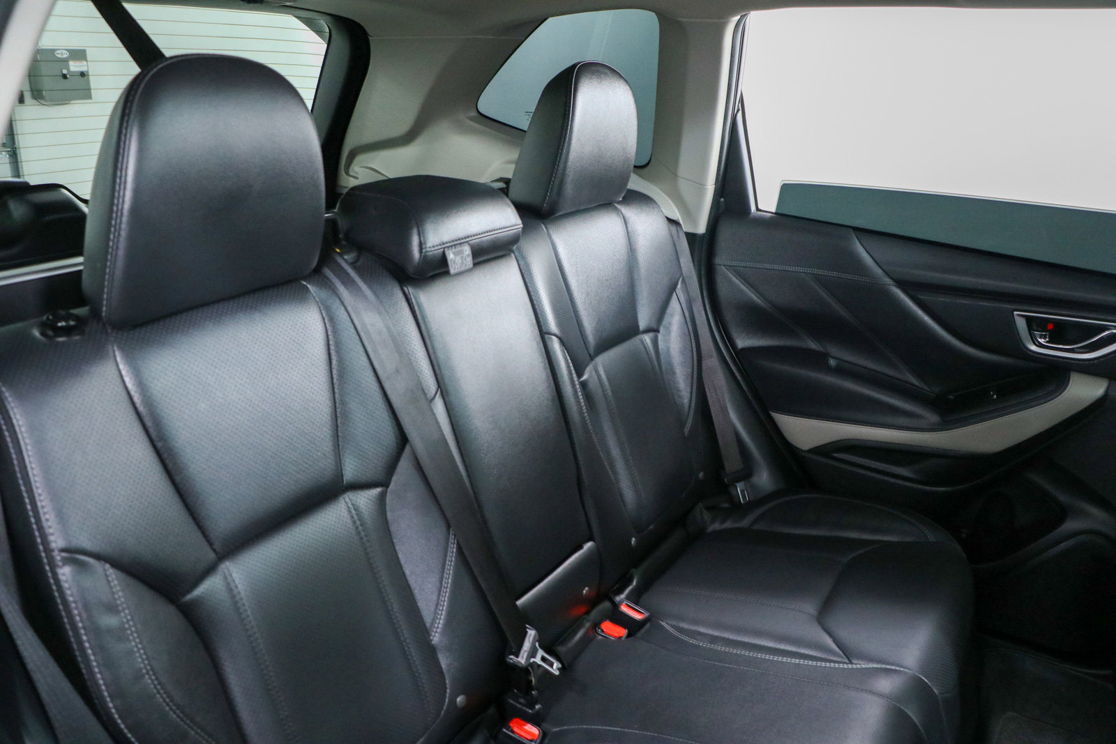 Used 2024 Subaru Forester Limited w/ Convenience Package image 28