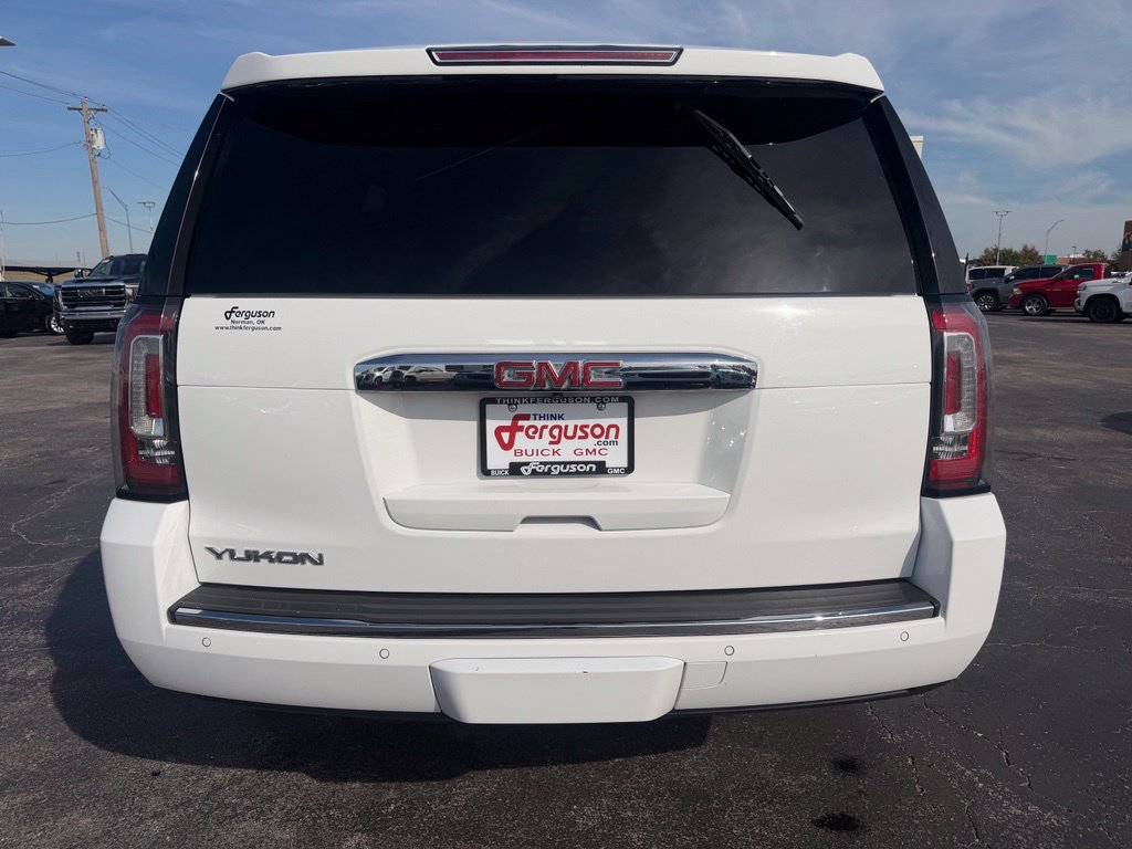 Used 2018 GMC Yukon Denali RWD image 16