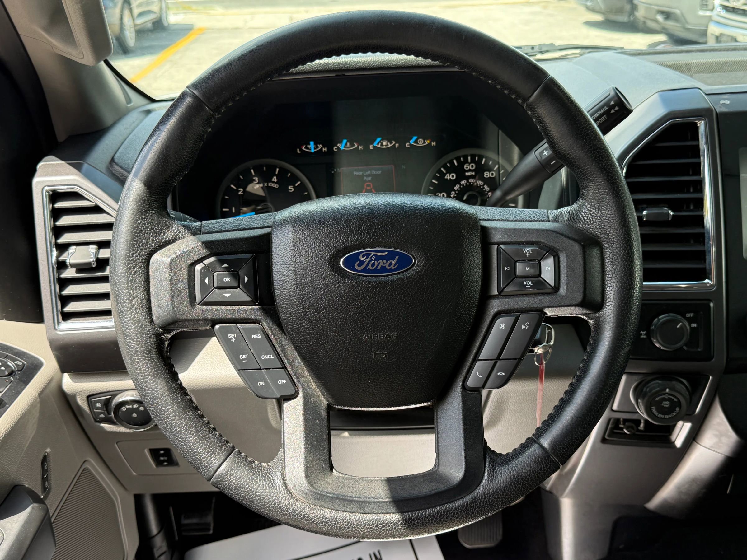 Used 2016 Ford F150 XLT w/ Equipment Group 301A Mid RWD image 14
