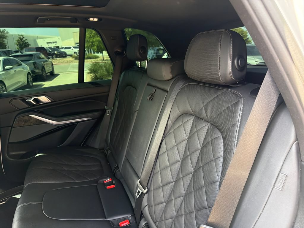 Used 2024 BMW X5 xDrive40i AWD/4WD image 34