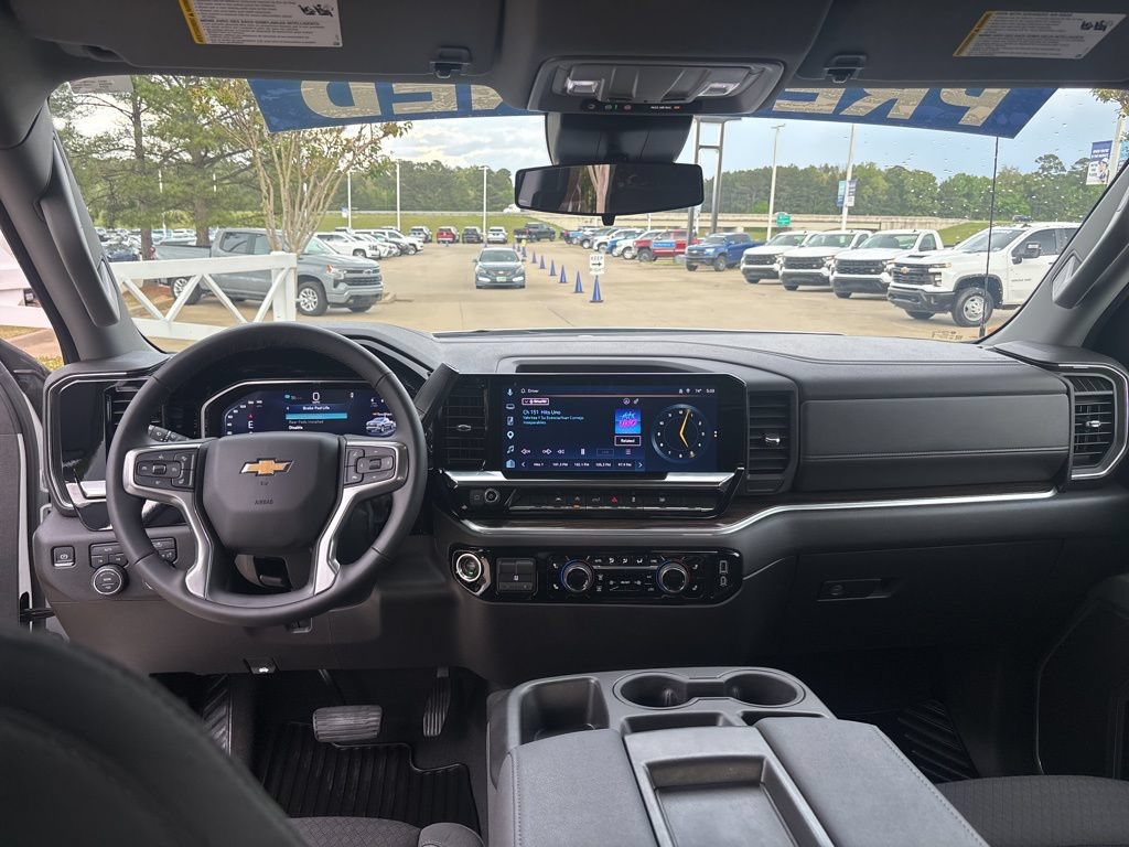 Certified 2026 Chevrolet Silverado 1500 LT AWD/4WD image 44