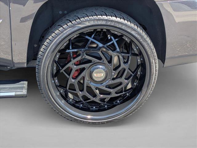 Used 2016 Cadillac Escalade ESV Premium image 25