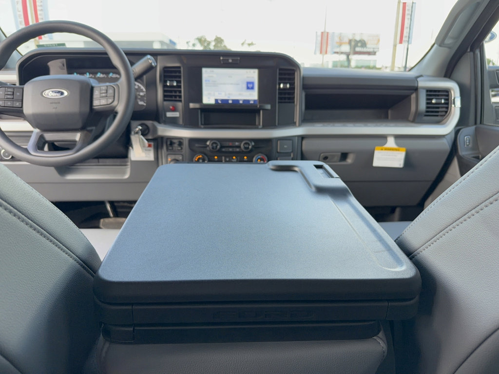 New 2026 Ford F550 4x4 SuperCab Super Duty image 48