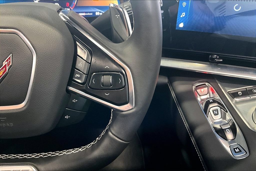 Used 2024 Chevrolet Corvette Z06 RWD image 9