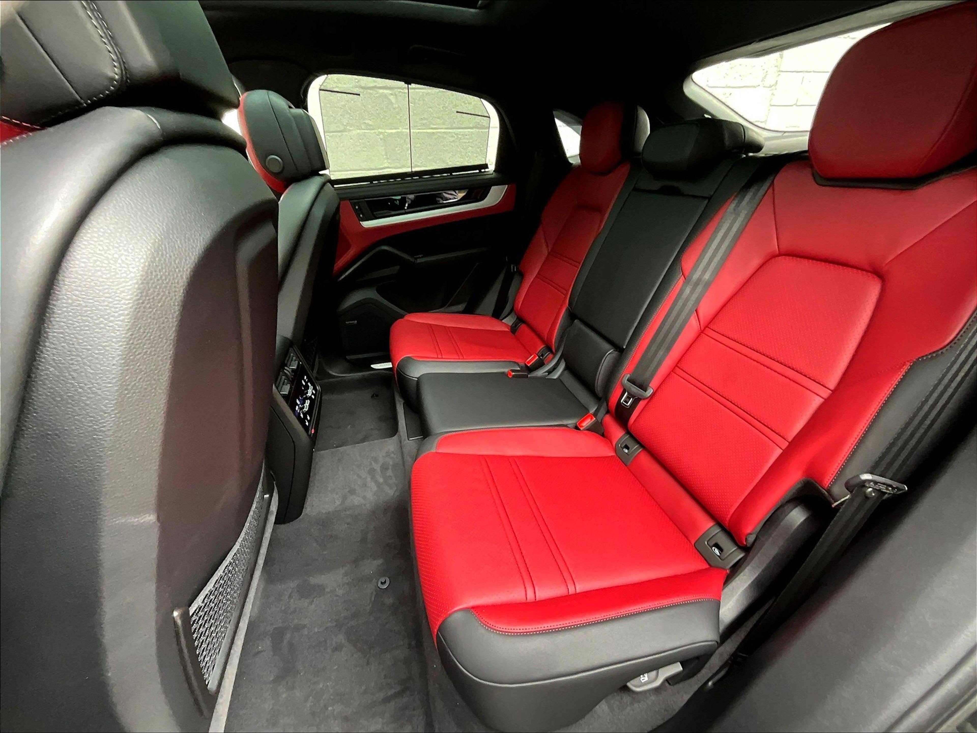 New 2026 Porsche Cayenne E-Hybrid image 20
