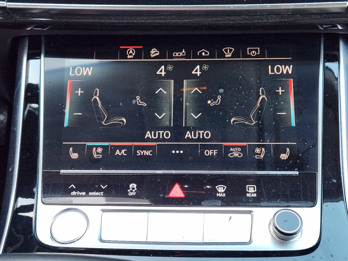 Used 2020 Audi Q8 Prestige AWD/4WD image 38