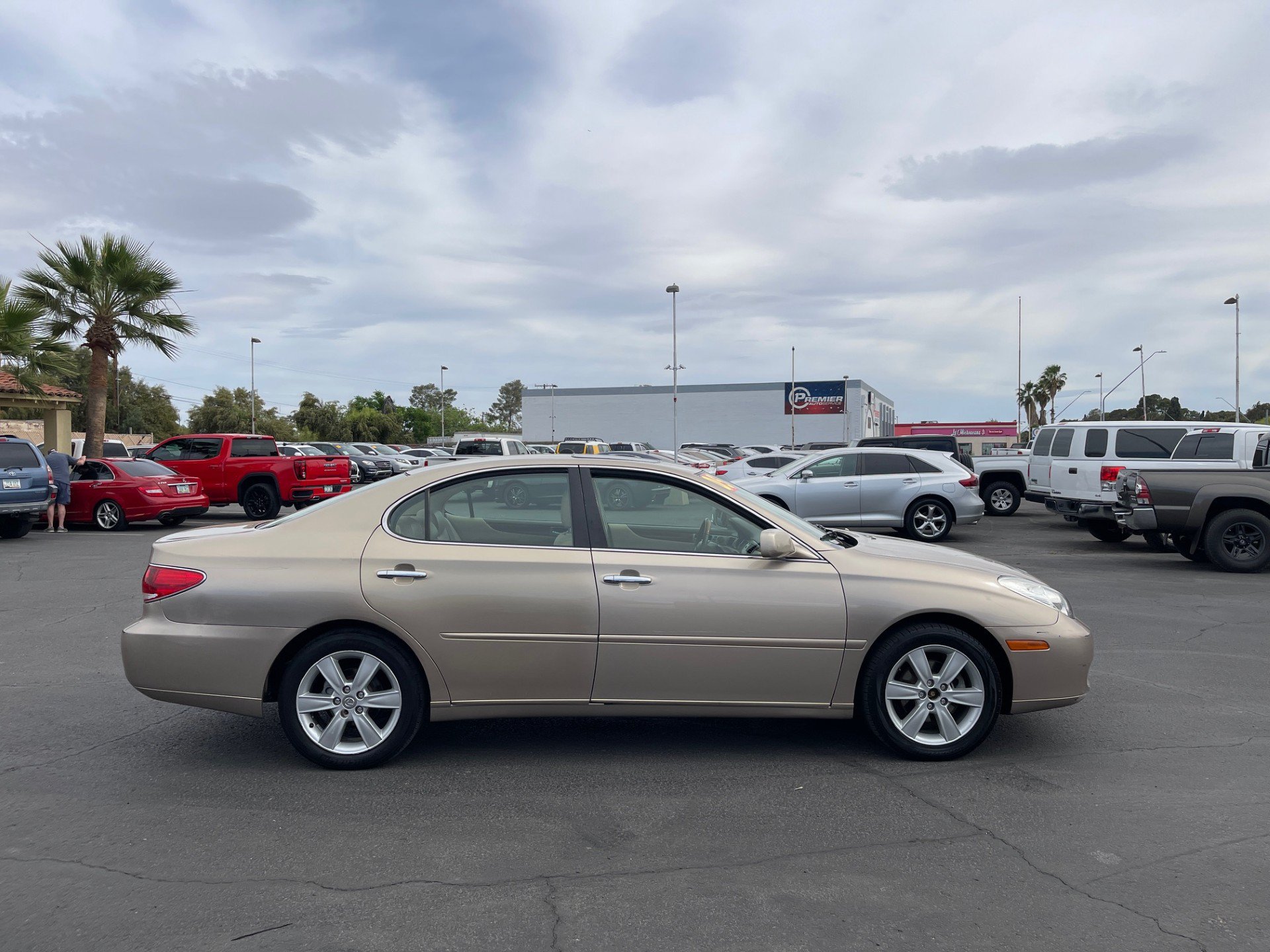 Used 2005 Lexus ES 330 FWD image 6