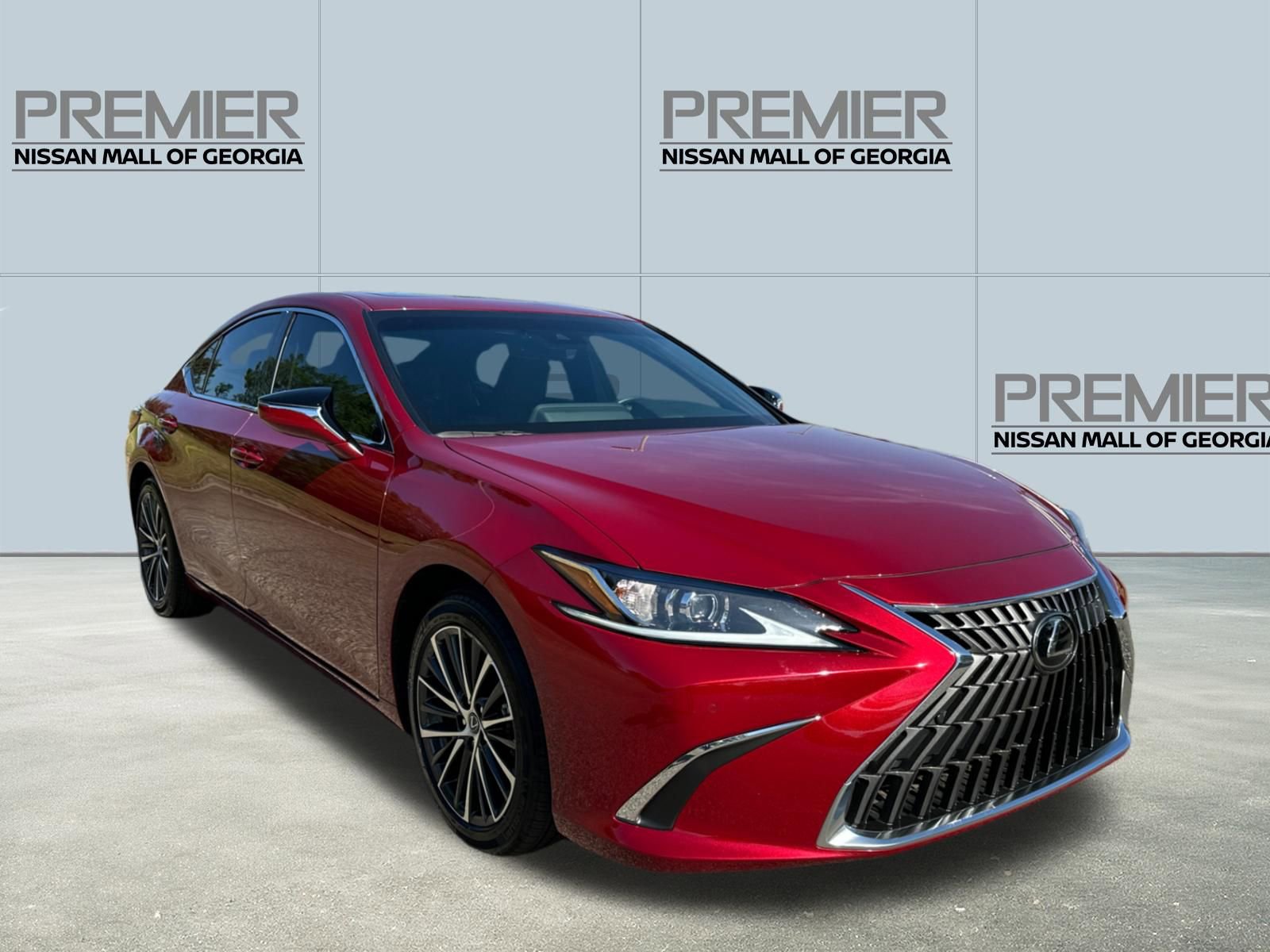 Used 2025 Lexus ES 350 w/ Premium Package image 3