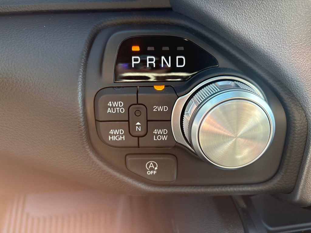 New 2026 RAM 1500 Laramie AWD/4WD image 27