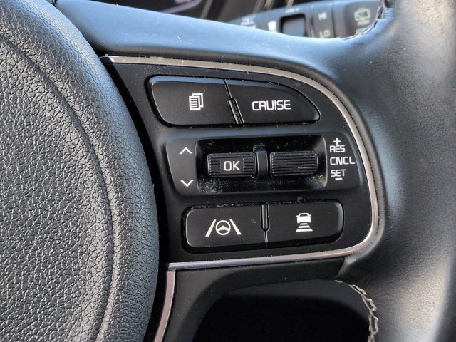 Used 2022 Kia Niro Touring Special Edition FWD image 26