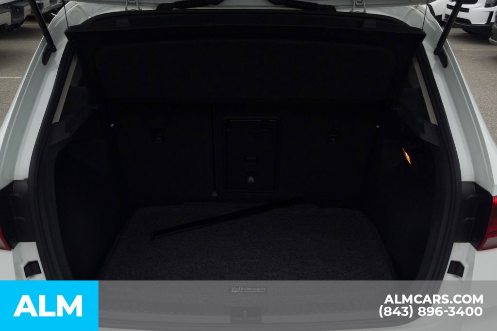 Used 2022 Volkswagen Taos SE image 8