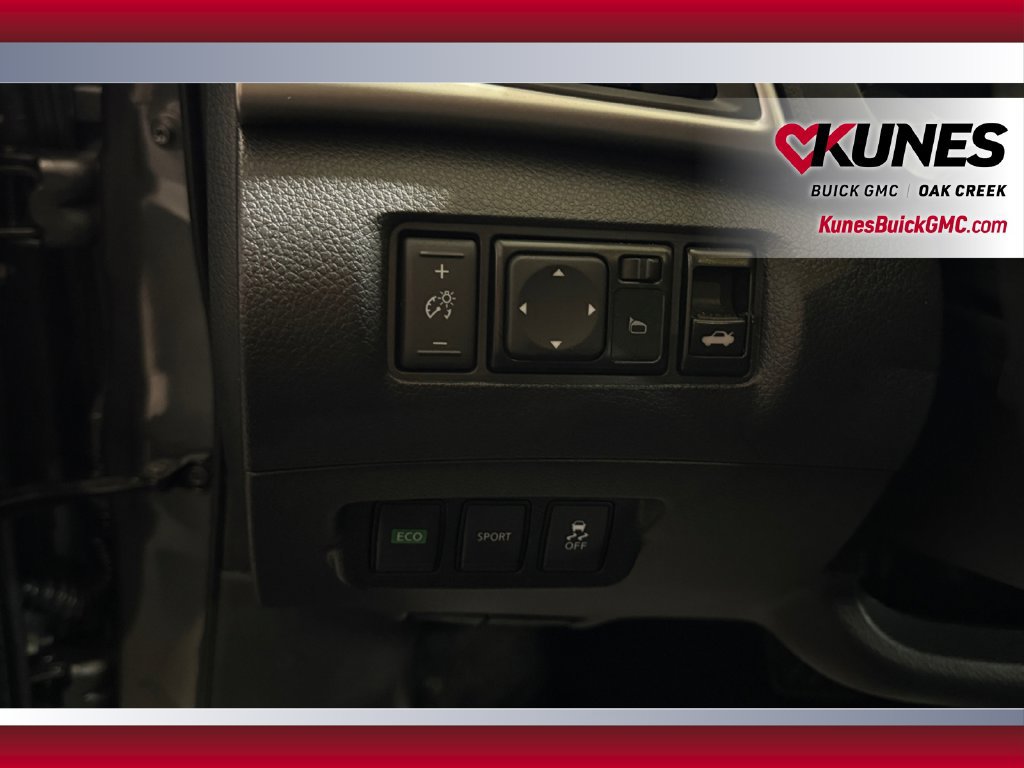 Used 2018 Nissan Sentra SV FWD image 19