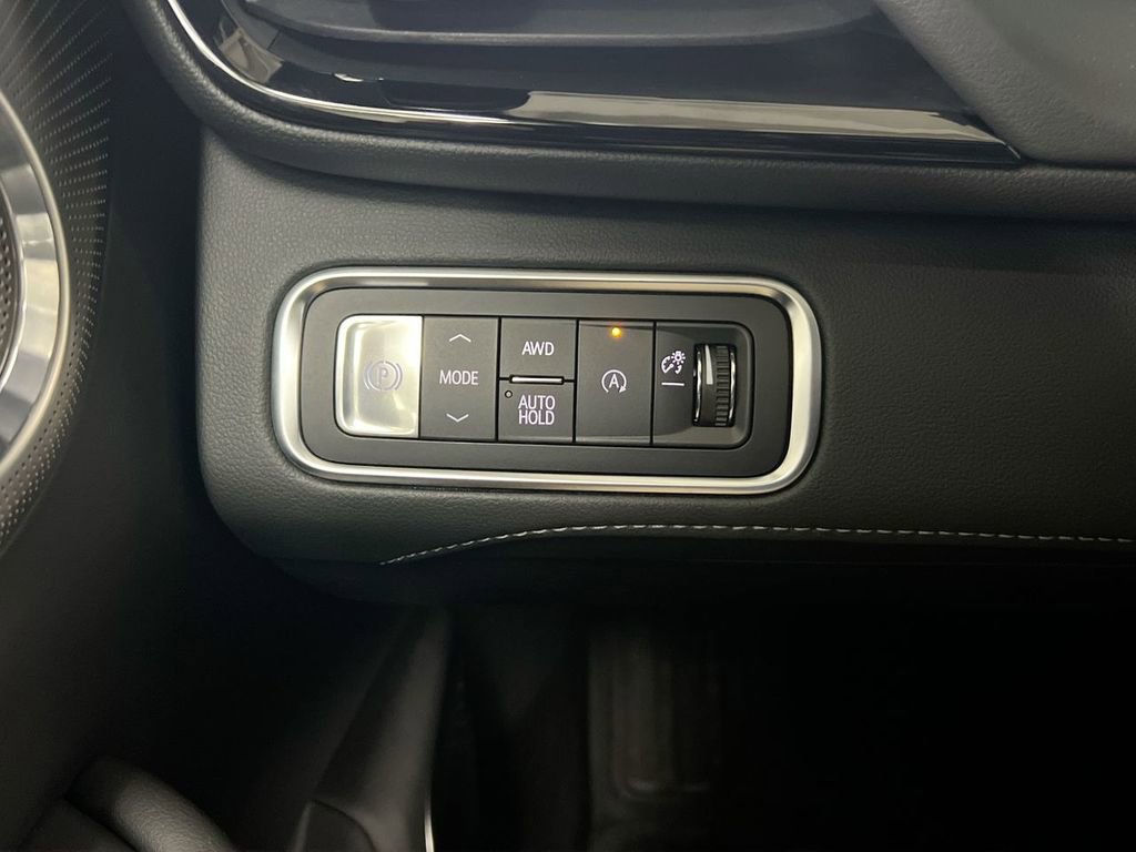 New 2026 Buick Enclave Avenir w/ Super Cruise Package image 18