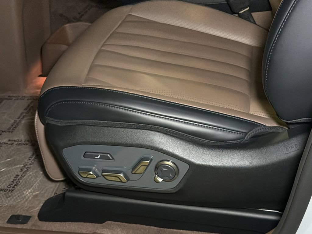 Certified 2026 Kia EV9 GT-Line AWD/4WD image 27