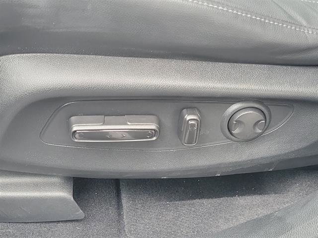 Used 2023 Honda CR-V EX-L image 42