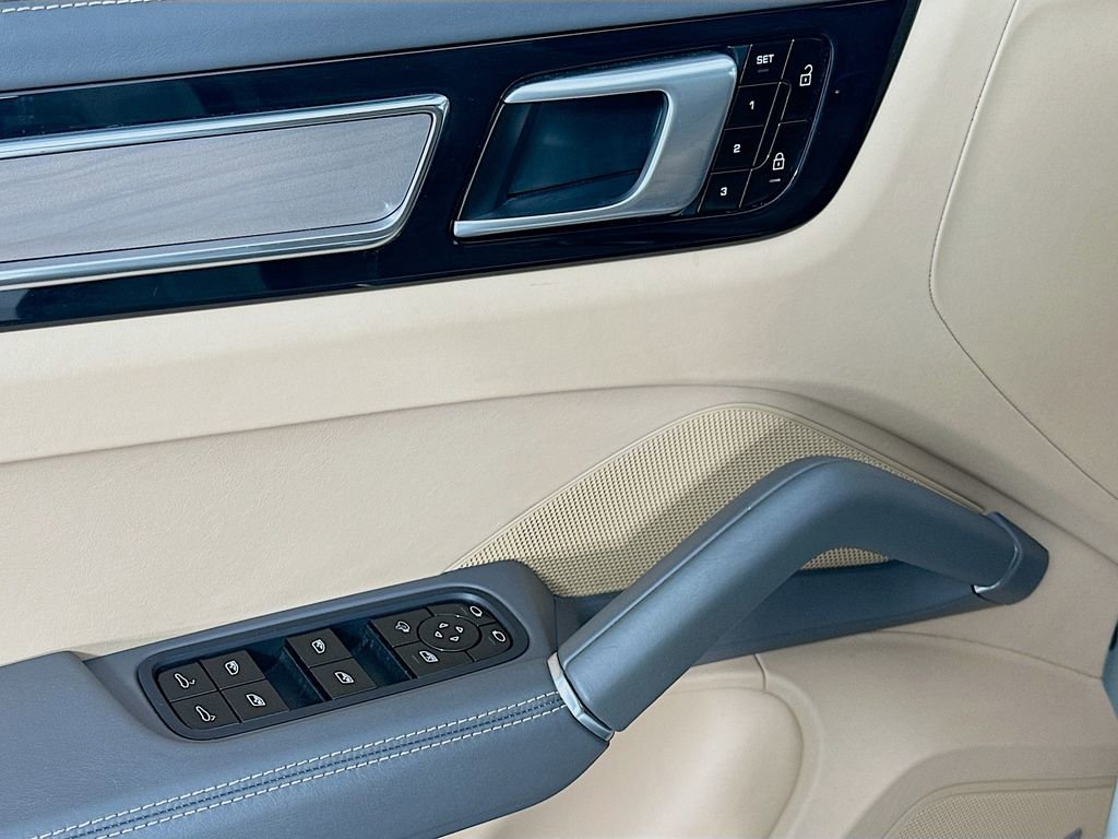 Certified 2019 Porsche Cayenne S image 20