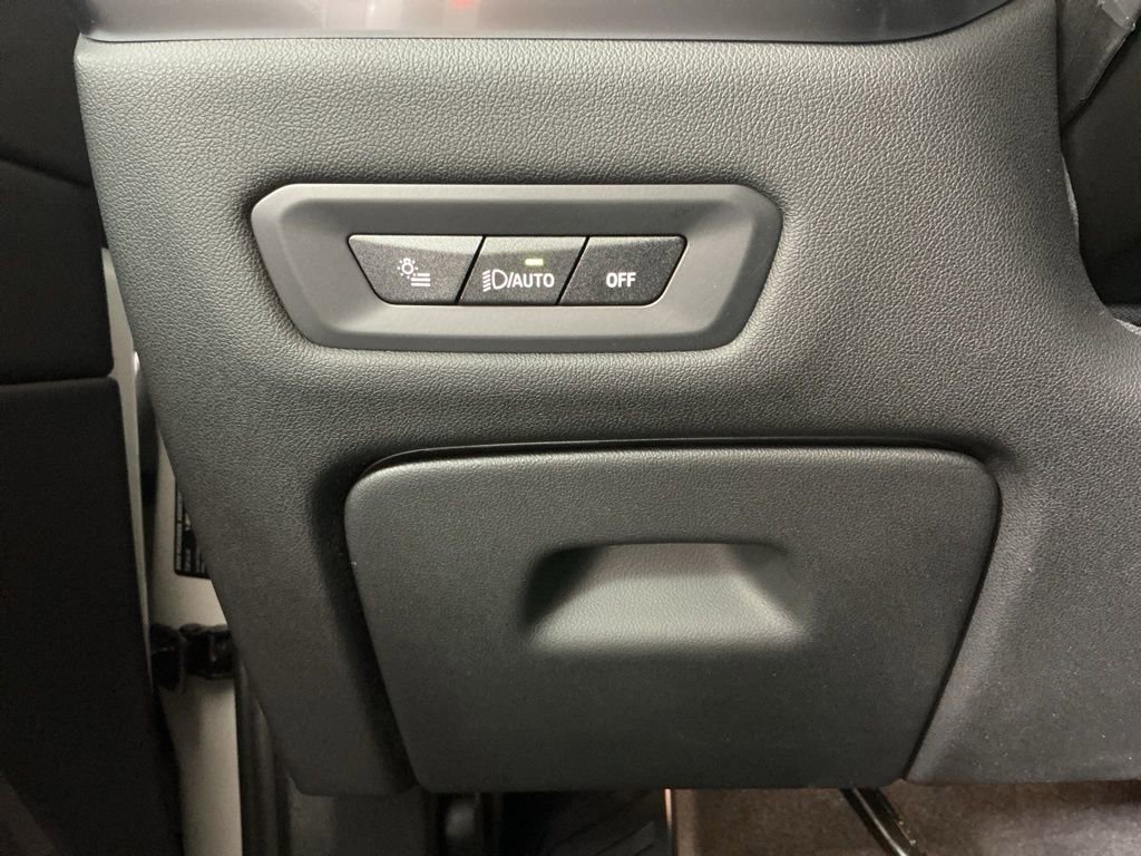 Certified 2025 BMW X5 sDrive40i w/ Parking Assistance Package RWD image 18