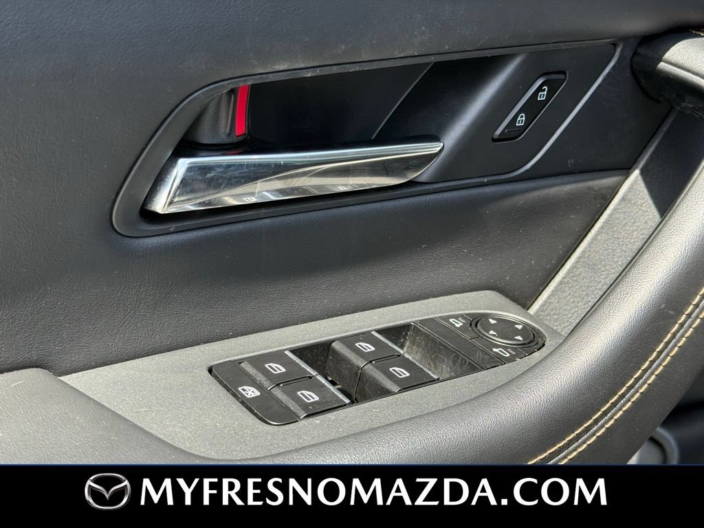 Certified 2024 MAZDA CX-90 Plug-In Hybrid w/ Premium Pkg AWD/4WD image 31