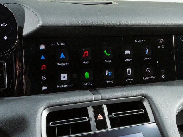 Certified 2025 Porsche Taycan image 23